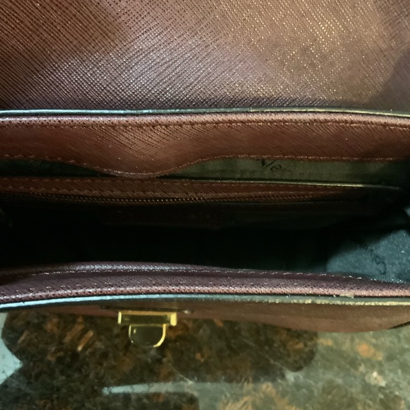 Hard sided Calvin Klein cross shoulder bag. Like new condition. - Picture 5 of 6